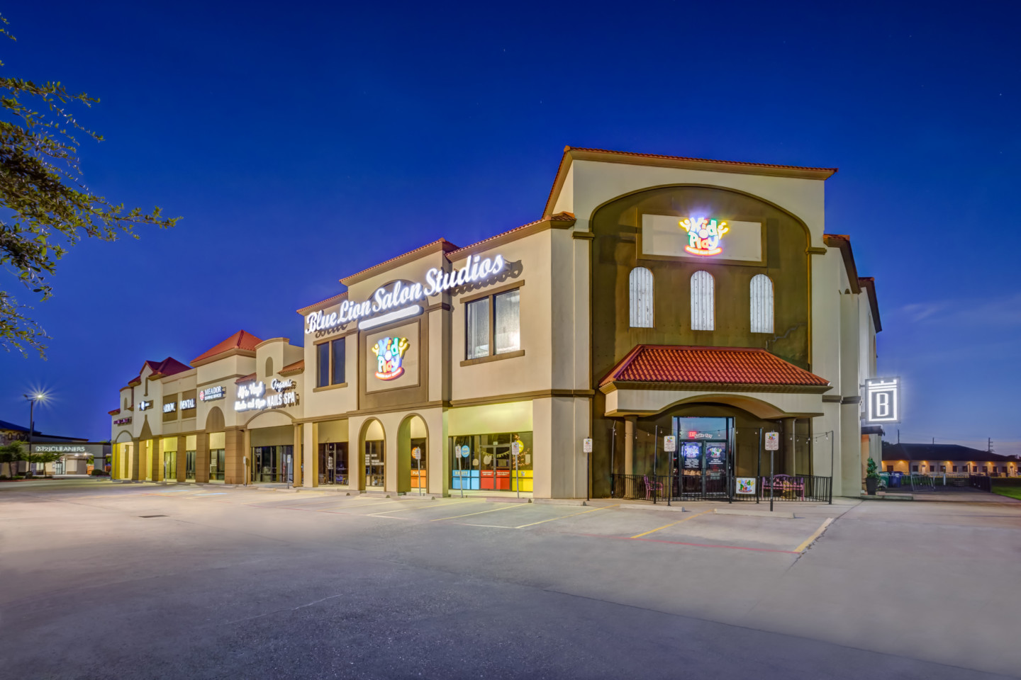 Vista – Houston Retail & Office Real Estate – Leasing, Development ...